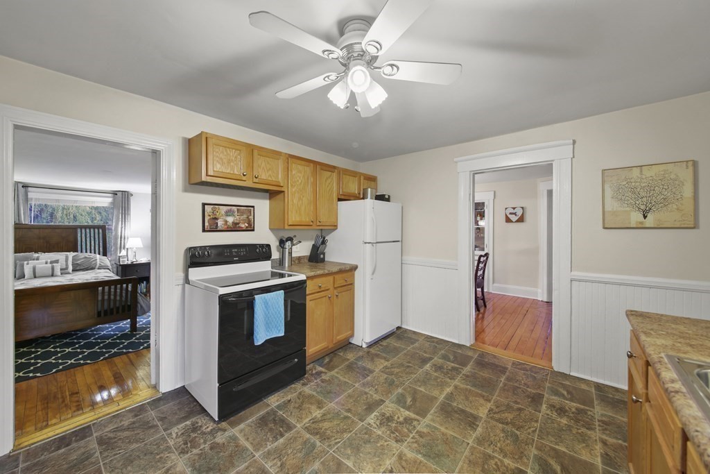 26 Bailey Road Holden, MA 01520 - Photo 8 of 32