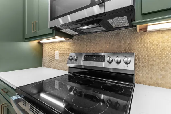 $2,195 | 4 Dutch Drive, Clarksville, TN 37043