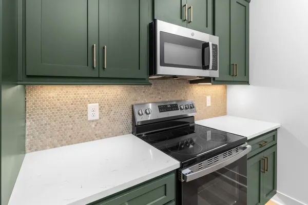 $2,195 | 4 Dutch Drive, Clarksville, TN 37043