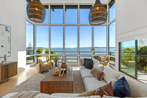 $4,477,000 | 5002 Paradise Drive, Tiburon, CA 94920