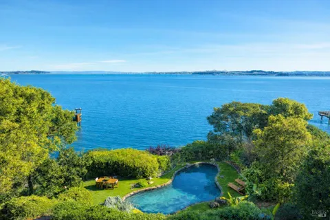 $4,477,000 | 5002 Paradise Drive, Tiburon, CA 94920