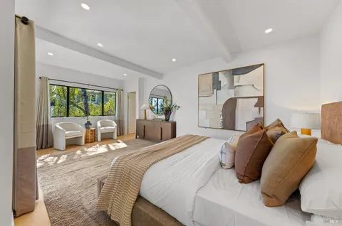 $4,477,000 | 5002 Paradise Drive, Tiburon, CA 94920