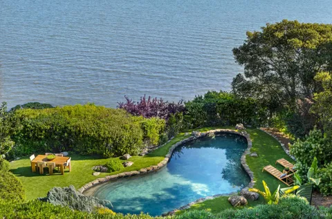 $4,477,000 | 5002 Paradise Drive, Tiburon, CA 94920