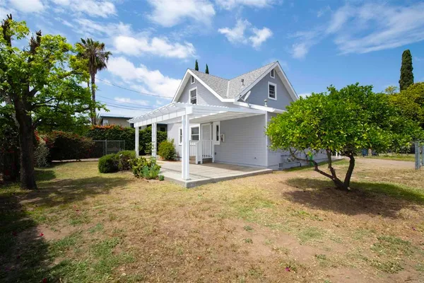 $925,000 | 405 North Juniper Street, Escondido, CA 92025