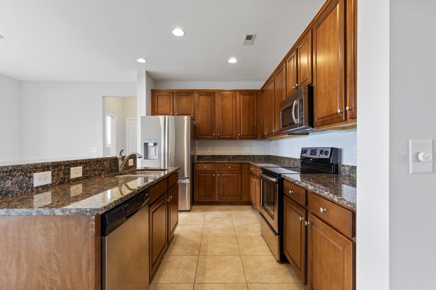 336 Lochmoore Loop Myrtle Beach, SC 29588 - Photo 7 of 40 Gallery Image 7