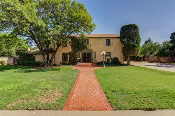 $412,500 | 1713 31st Street, Lubbock, TX 79411