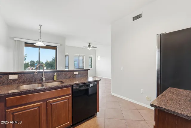 $1,595 | 3330 South Gilbert Road, Unit 2003, Chandler, AZ 85286