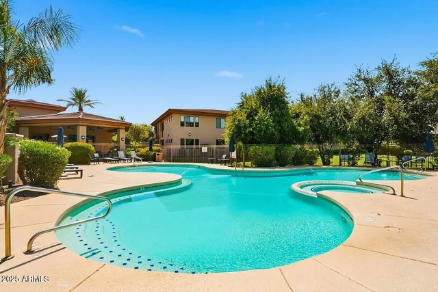 $1,595 | 3330 South Gilbert Road, Unit 2003, Chandler, AZ 85286