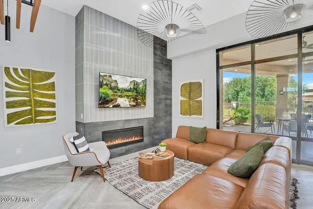 $1,595 | 3330 South Gilbert Road, Unit 2003, Chandler, AZ 85286