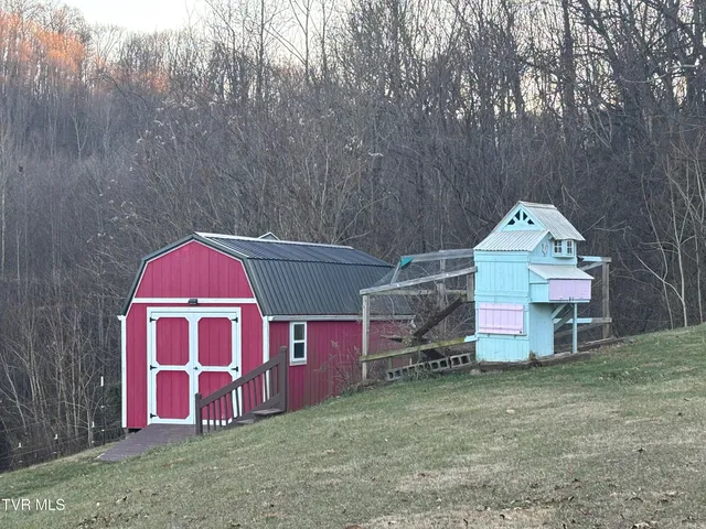 $435,000 | 289 Brookside Lane, Bluff City, TN 37618