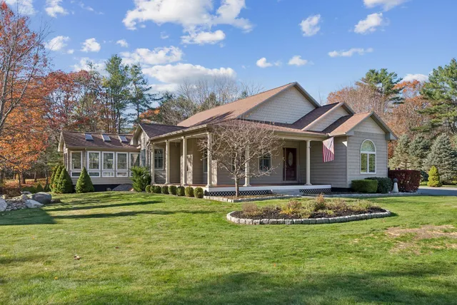 $1,050,000 | 250 Mere Point Road, Brunswick, ME 04011