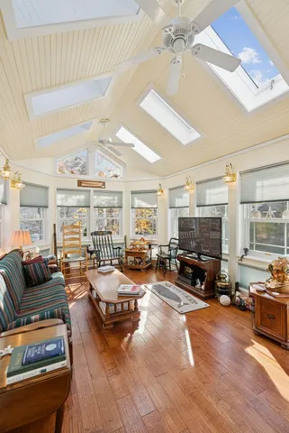 $1,050,000 | 250 Mere Point Road, Brunswick, ME 04011