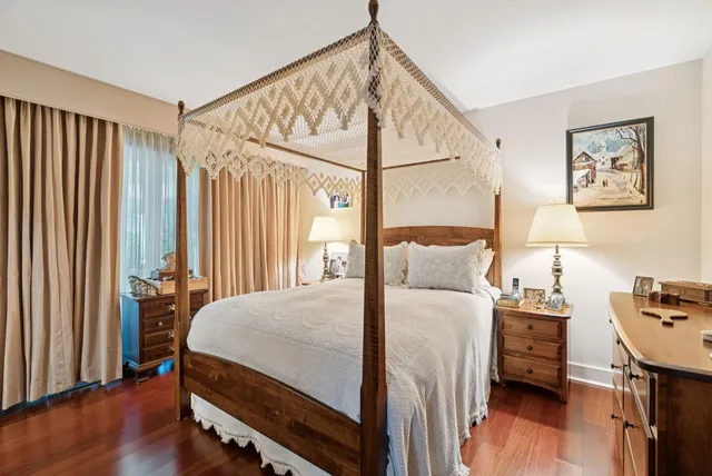 $1,050,000 | 250 Mere Point Road, Brunswick, ME 04011