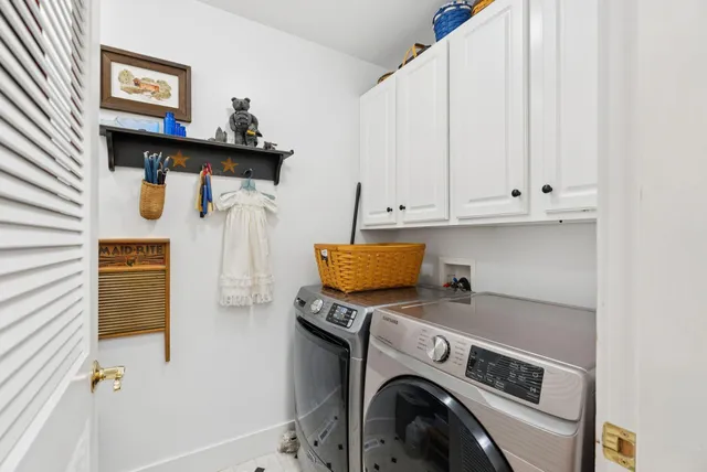 $1,050,000 | 250 Mere Point Road, Brunswick, ME 04011