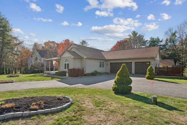 $1,050,000 | 250 Mere Point Road, Brunswick, ME 04011