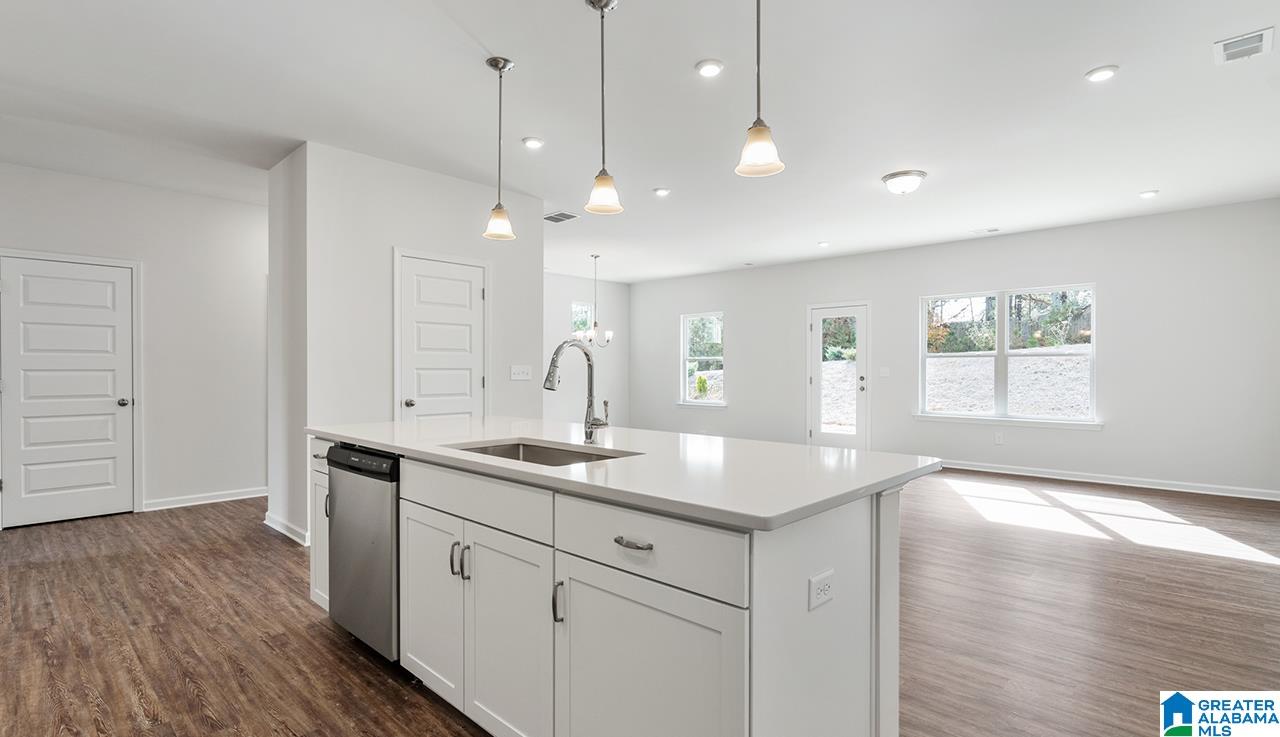 2040 Vly Run Leeds, AL 35094 - Photo 14 of 29