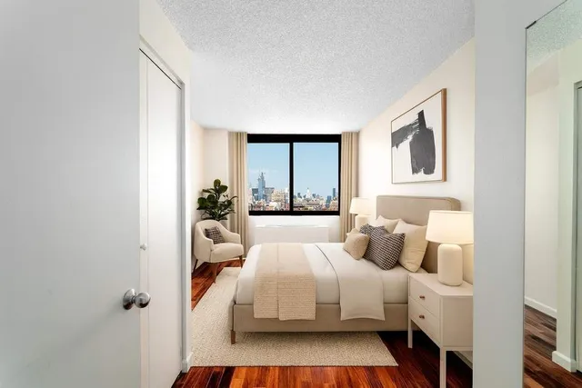 $849,000 | 376 Broadway, Unit 18E | TriBeCa