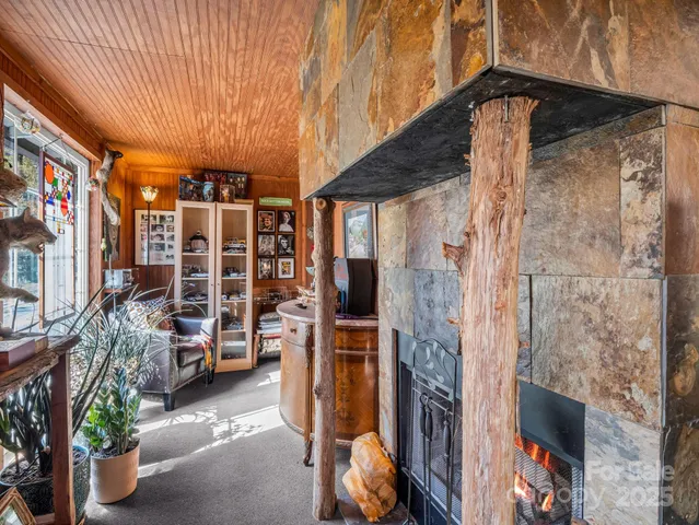 $599,000 | 712 Main Street, Black Mountain, NC 28711