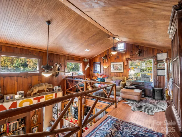 $599,000 | 712 Main Street, Black Mountain, NC 28711