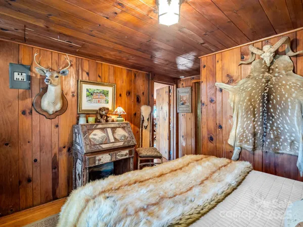 $569,000 | 712 Main Street, Black Mountain, NC 28711