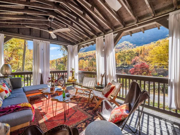 $569,000 | 712 Main Street, Black Mountain, NC 28711