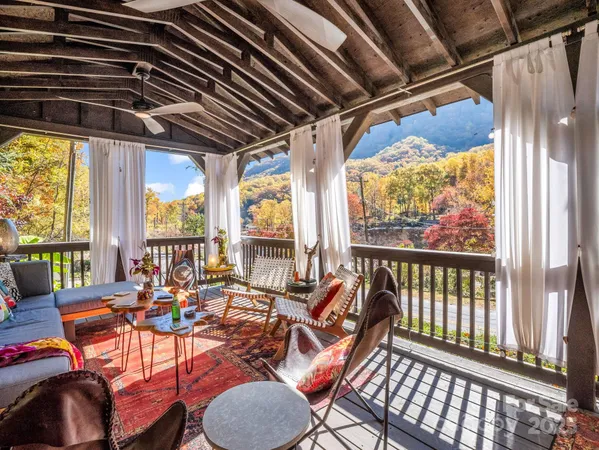 $569,000 | 712 Main Street, Black Mountain, NC 28711