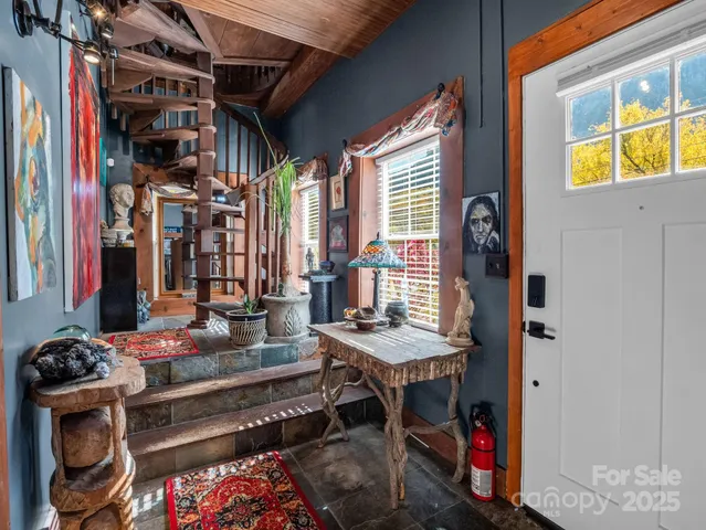 $599,000 | 712 Main Street, Black Mountain, NC 28711