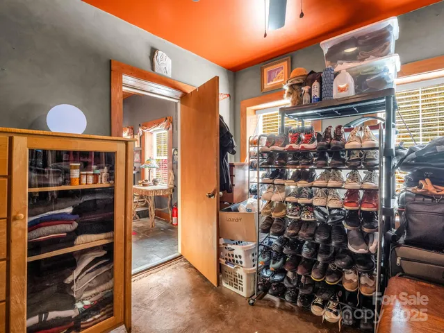 $599,000 | 712 Main Street, Black Mountain, NC 28711