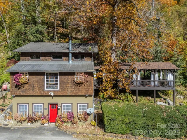 $599,000 | 712 Main Street, Black Mountain, NC 28711