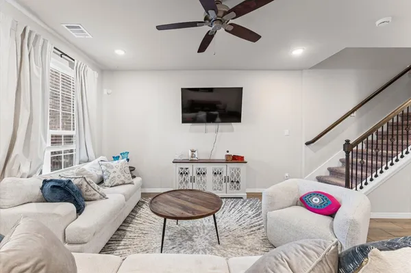 $299,000 | 8033 Scanlan Oak, Missouri City, TX 77459