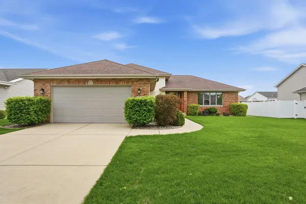 $419,900 | 6587 Arrowhead Drive, Schererville, IN 46375