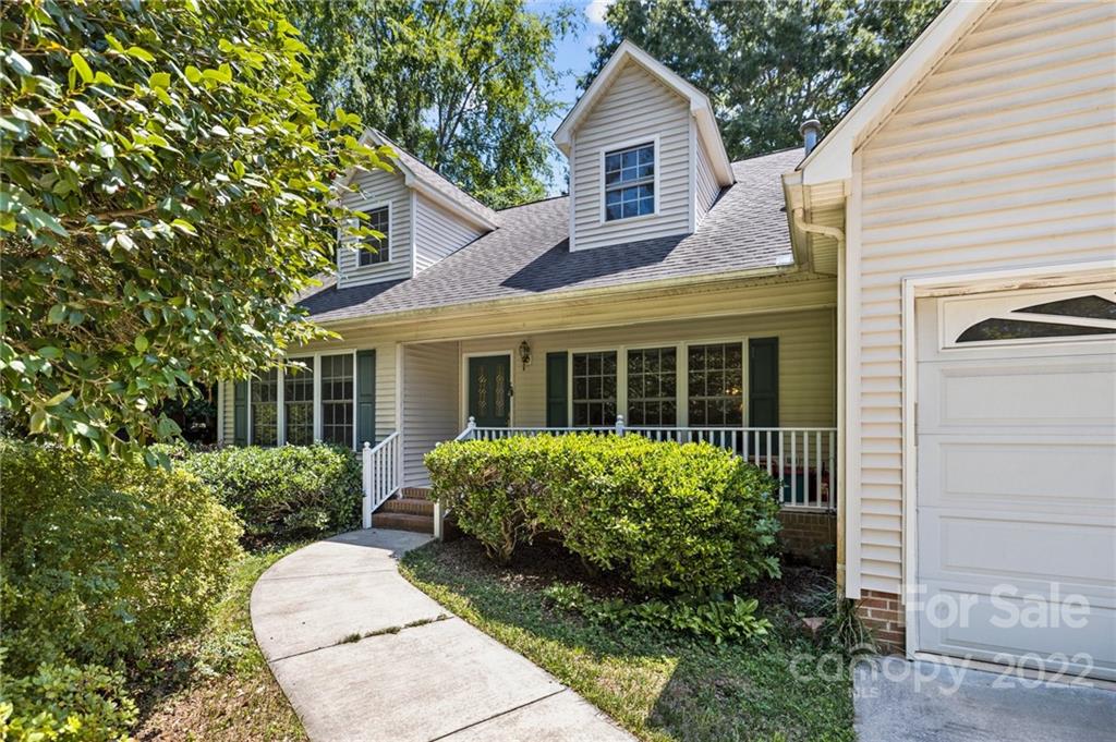 2024 Robin Road Salisbury, NC 28144 - Photo 3 of 40 Gallery Image 3