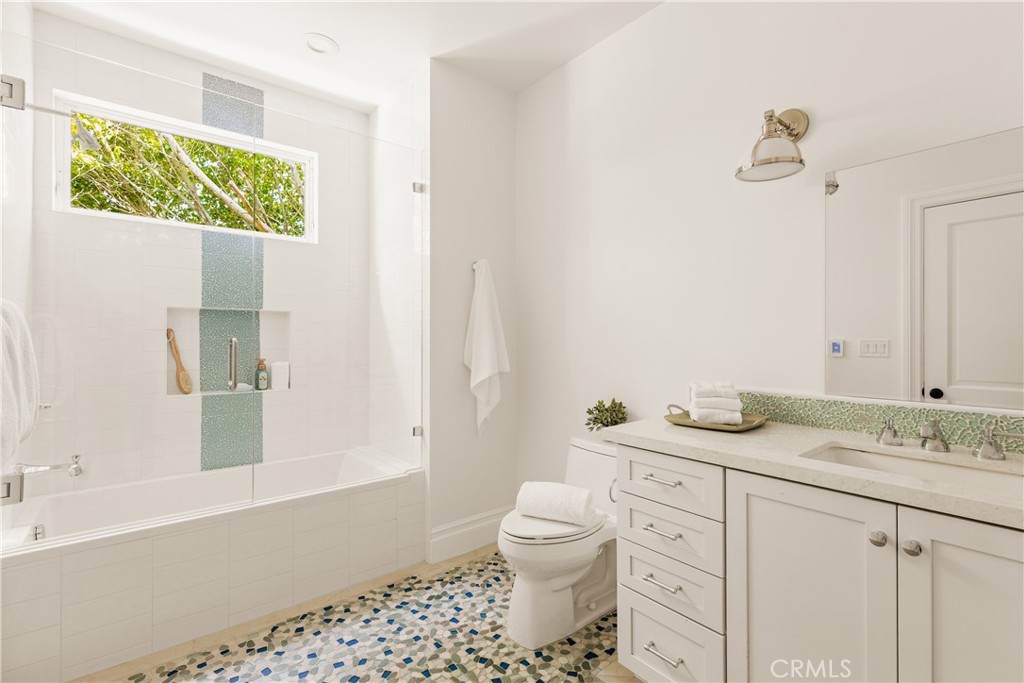6415 Riggs Place Los Angeles, CA 90045 - Photo 23 of 33