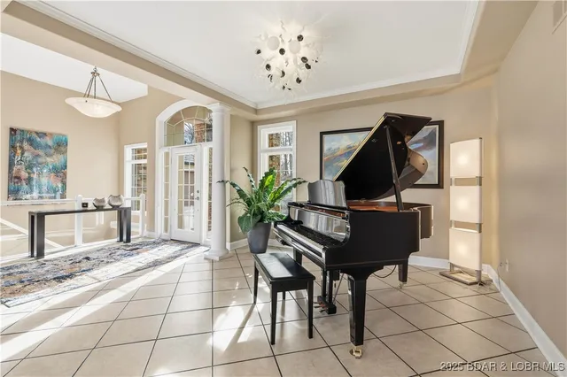 $2,450,000 | 816 Via Del Lago Drive, Sunrise Beach, MO 65079