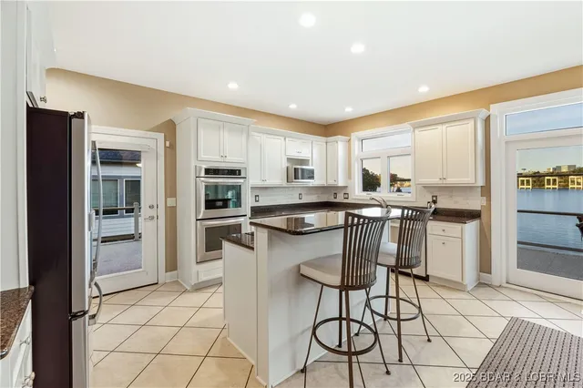 $2,450,000 | 816 Via Del Lago Drive, Sunrise Beach, MO 65079