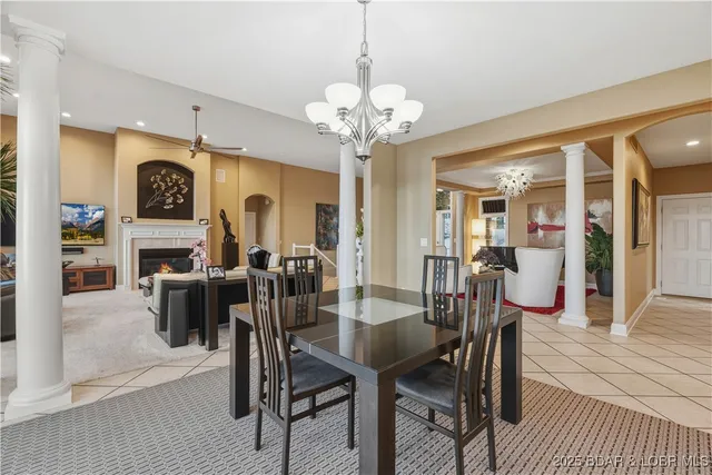 $2,450,000 | 816 Via Del Lago Drive, Sunrise Beach, MO 65079