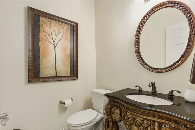 $2,450,000 | 816 Via Del Lago Drive, Sunrise Beach, MO 65079