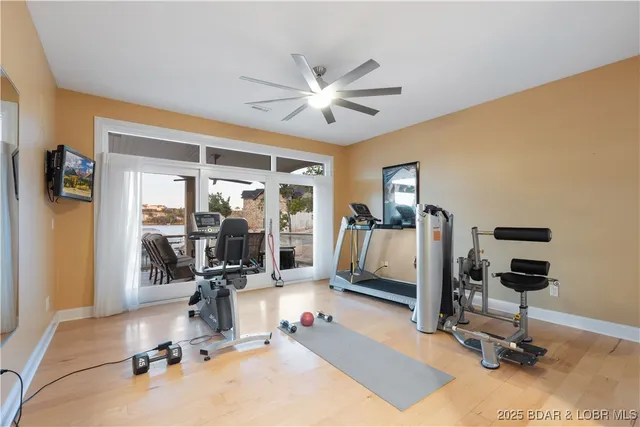 $2,450,000 | 816 Via Del Lago Drive, Sunrise Beach, MO 65079