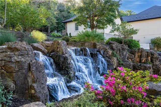 $2,450,000 | 816 Via Del Lago Drive, Sunrise Beach, MO 65079