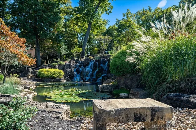 $2,450,000 | 816 Via Del Lago Drive, Sunrise Beach, MO 65079