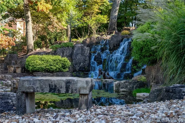 $2,450,000 | 816 Via Del Lago Drive, Sunrise Beach, MO 65079