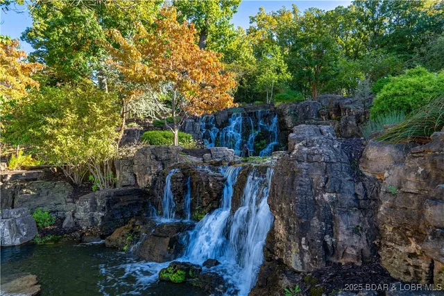 $2,450,000 | 816 Via Del Lago Drive, Sunrise Beach, MO 65079