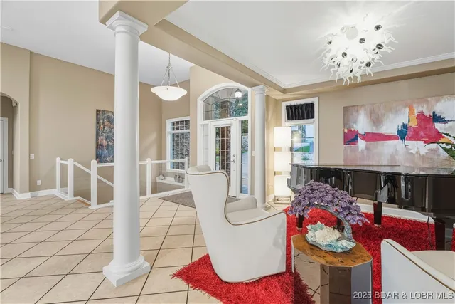 $2,450,000 | 816 Via Del Lago Drive, Sunrise Beach, MO 65079