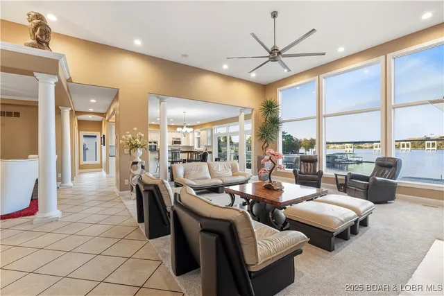 $2,450,000 | 816 Via Del Lago Drive, Sunrise Beach, MO 65079