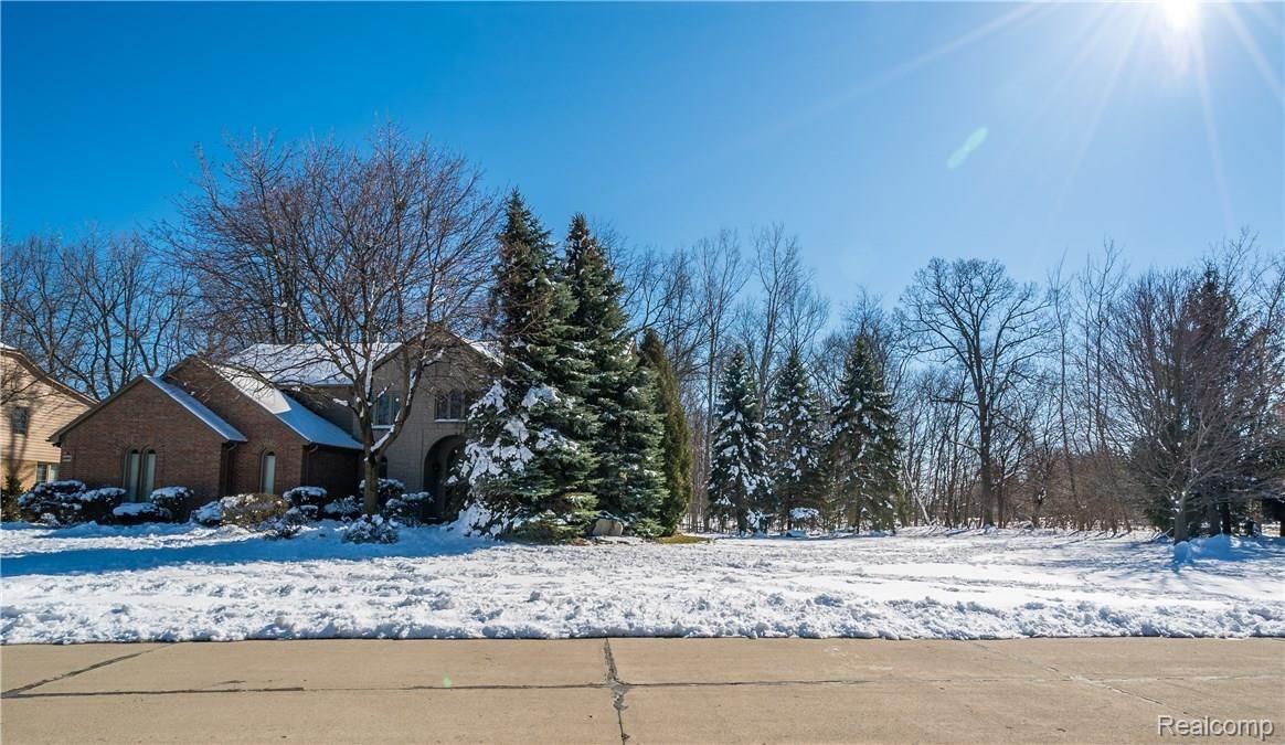 3687 Cedar Shake Drive Rochester, MI 48309 - Photo 58 of 61 Exteriors 13.jpg