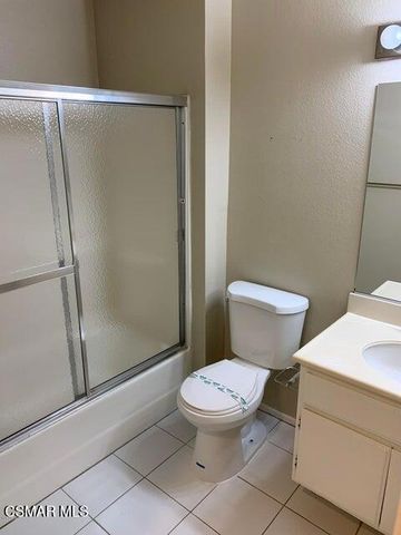 $2,700 | 2384 Archwood Lane, Unit 12, Simi Valley, CA 93063