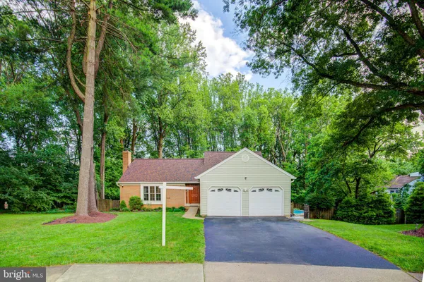 $950,000 | 9519 Heathwood Court, Burke, VA 22015