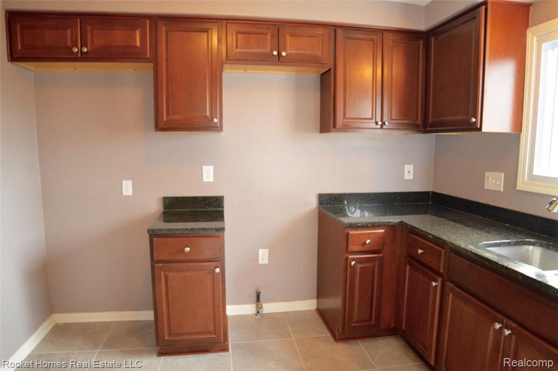 Kitchen II.jpg