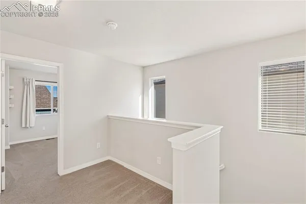 a view of utility room