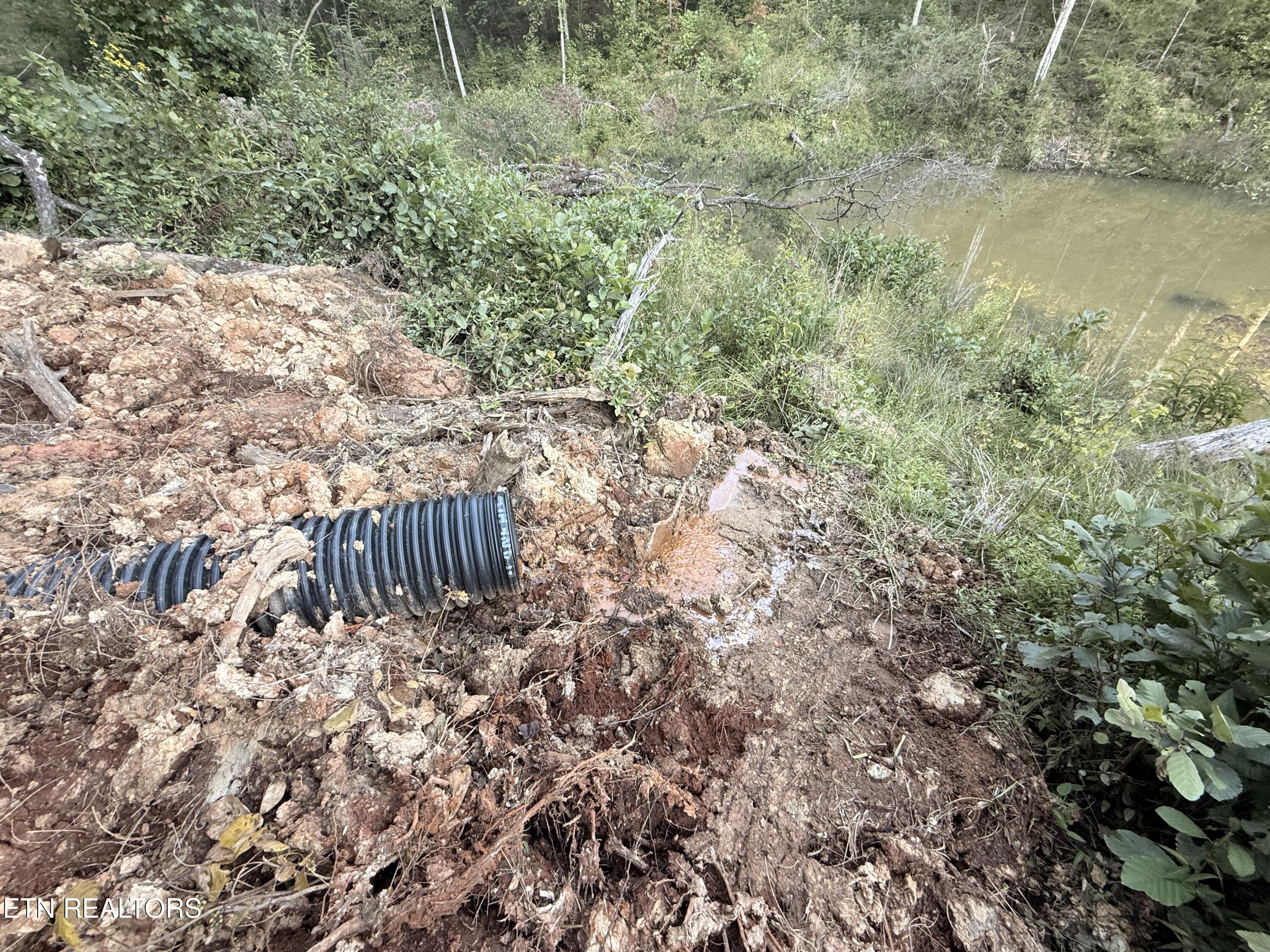 1055 Big 4 Road La Follette, TN 37766 - Photo 24 of 24 Spring Pipe